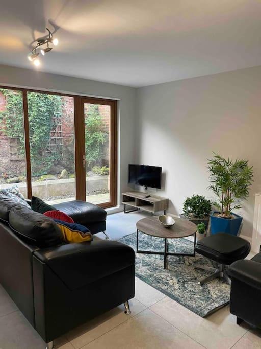 Close To Belfast City Centre.Modern Opened Planned Экстерьер фото